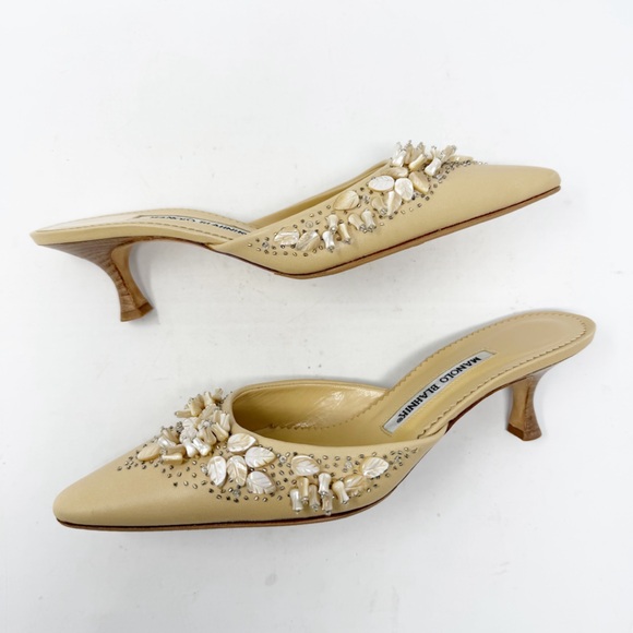 Manolo Blahnik Mother of Pearl Embellished Kitten Heel Mule Womens Size EU 37.5 - Picture 7 of 9